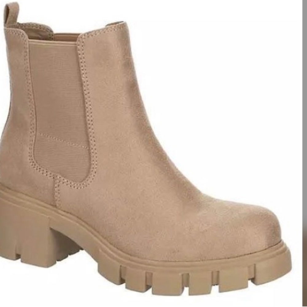 Women’s boots